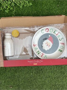 Kate & Milo Santa's Cookie Set New In Box Plate & Milk Jug